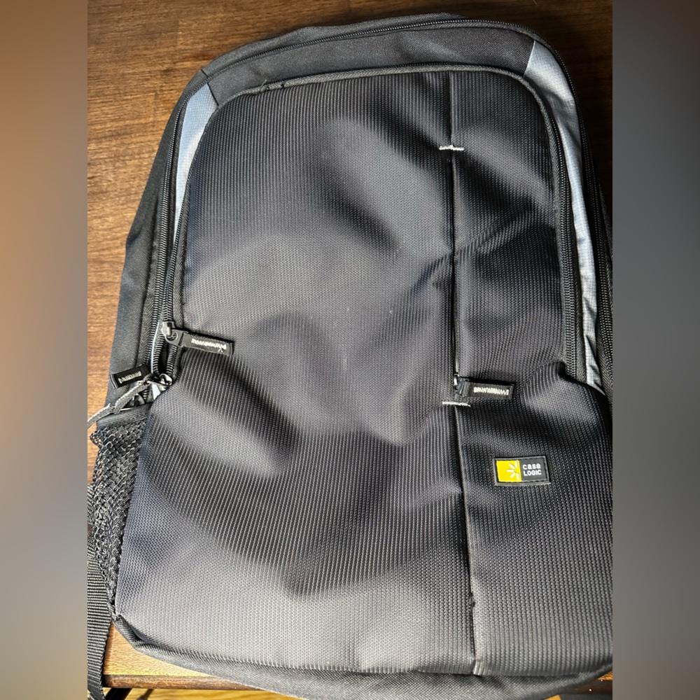 Case logic laptop backpack - Picture 3 of 12
